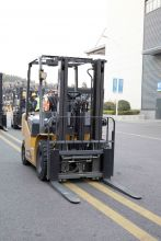XCMG Official Diesel Forklift Truck Xcf25kt Mini 2.5 Ton Diesel Forklift Price for Sale